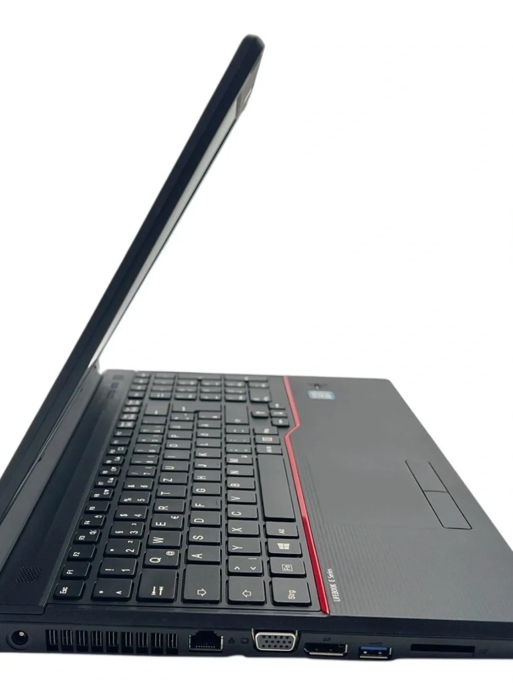 Fujitsu LIFEBOOK E556 Intel® Core i3 i3-6100u Windows 11